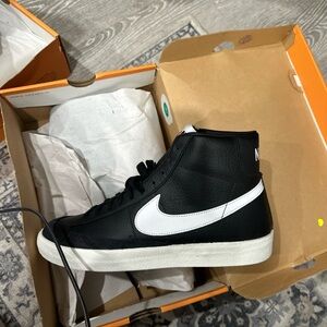Nike Black and White Athletic Shoes